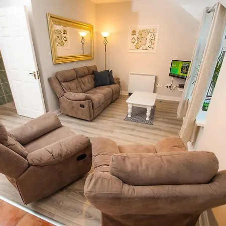 Red Hugh's Hideout - Luxury 2 Bedroom Penthouse With Beach Views Lejlighed