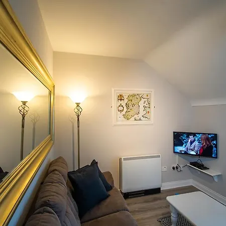 Red Hugh's Hideout - Luxury 2 Bedroom Penthouse With Beach Views Lejlighed