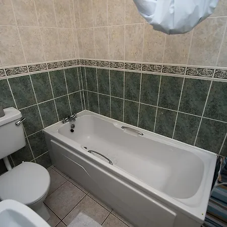 Red Hugh's Hideout - Luxury 2 Bedroom Penthouse With Beach Views * Bundoran